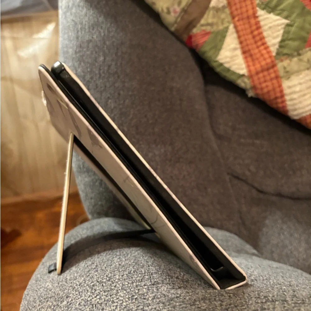 Marble Pattern Tablet Case - Picture 2 of 3